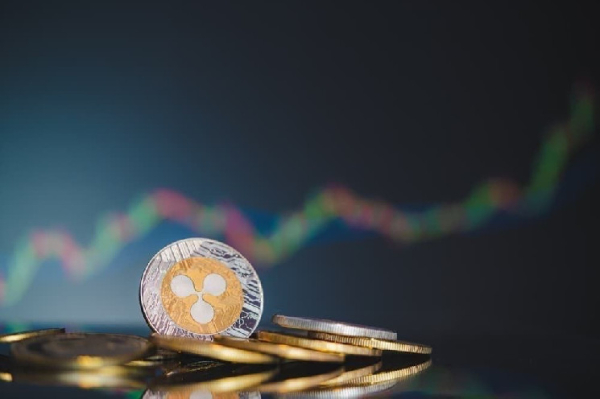 XRP gears up for $1 and beyond: Expert insights