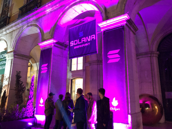 Solana (SOL) Rallies Past $100, Continuing Torrid Month