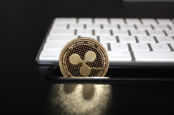 XRP Wallets Surpass New Milestone as Analysts Predict Crypto Will Outperform
